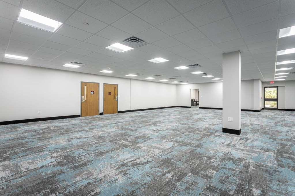 Comfort Inn & Suites Chattanooga-Ист-Ридж Удобства фото