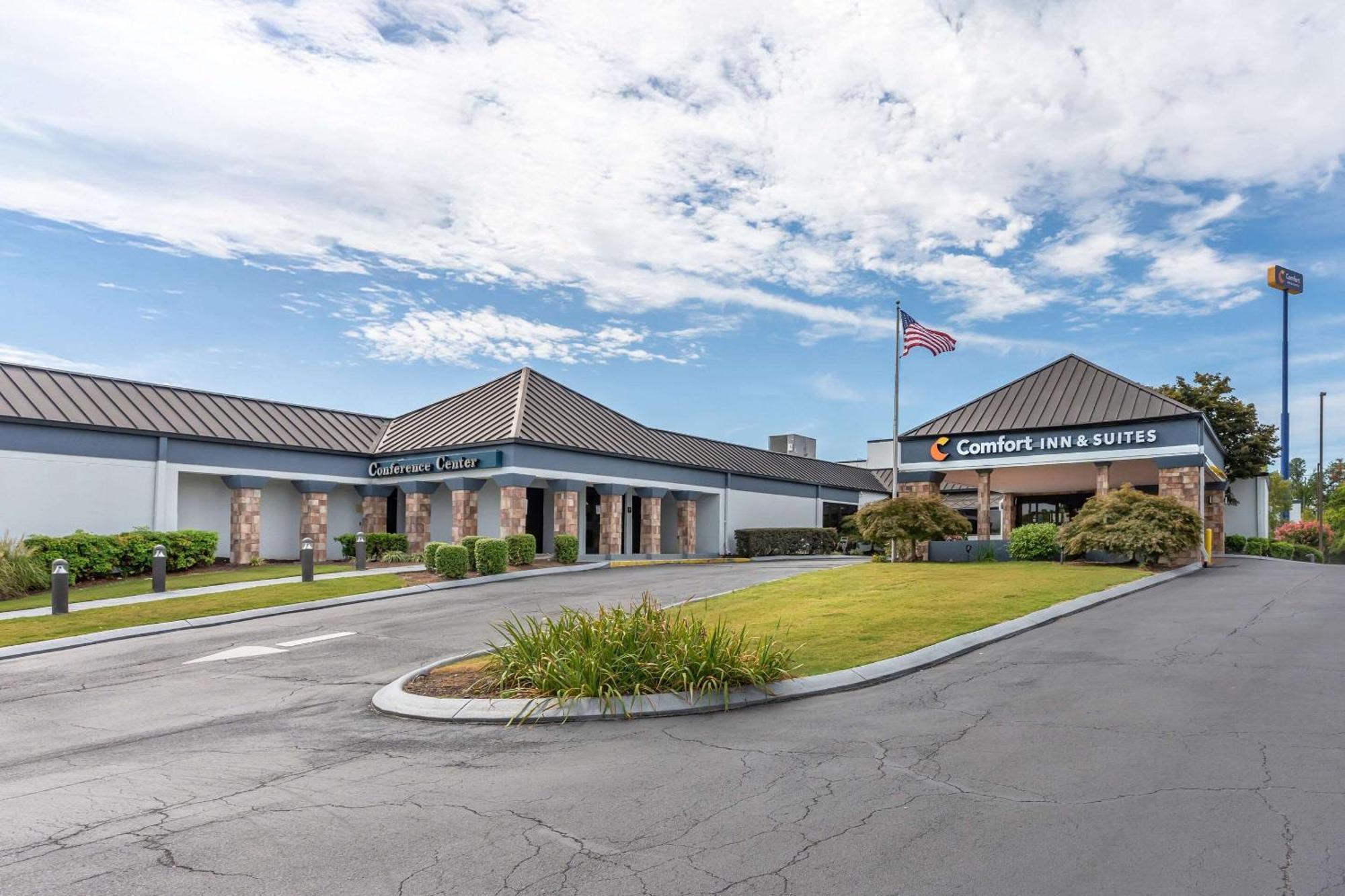 Comfort Inn & Suites Chattanooga-Ист-Ридж Экстерьер фото